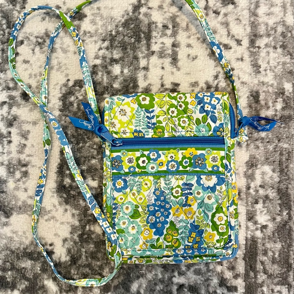 Vera Bradley mini hipster in English Garden